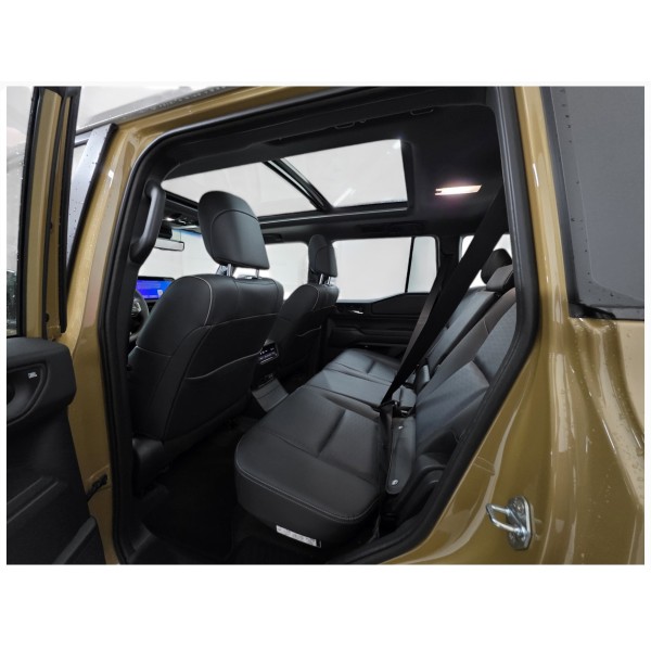 Toyota Land Cruiser 250 First Edition – Power & Off-Road Mastery