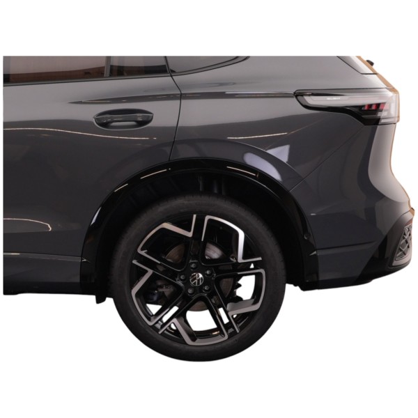 Volkswagen Tiguan R-Line 1.5 eTSI DSG | Dynamic SUV Style