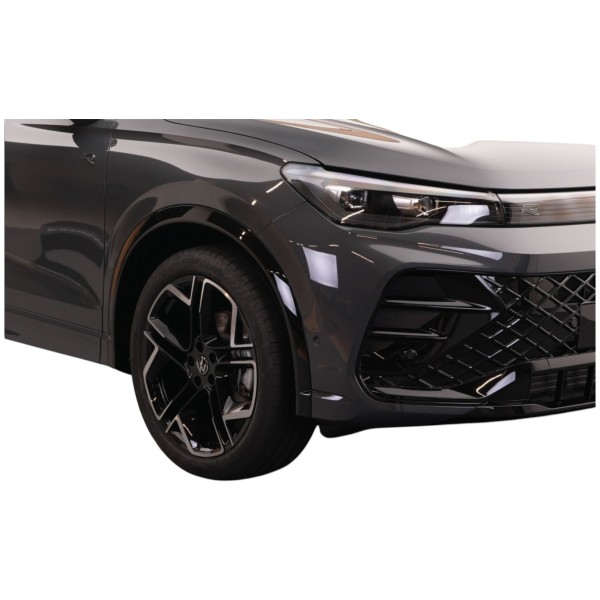 Volkswagen Tiguan R-Line 1.5 eTSI DSG – Power & Style