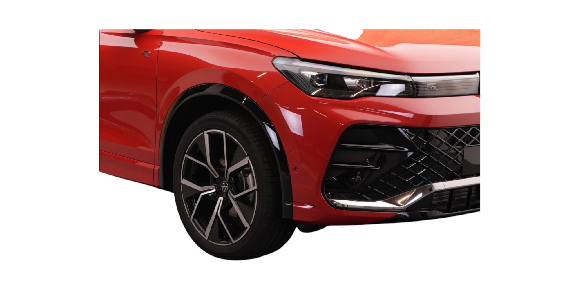 Volkswagen Tiguan R-Line 1.5 eTSI DSG – Power & Style