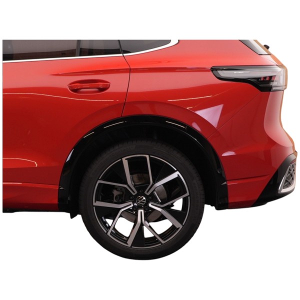 Volkswagen Tiguan R-Line 1.5 eTSI DSG – Power & Style