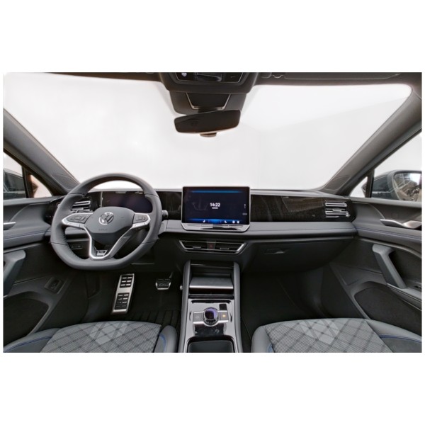 Volkswagen Tiguan R-Line 1.5 eTSI DSG | Modena Motors