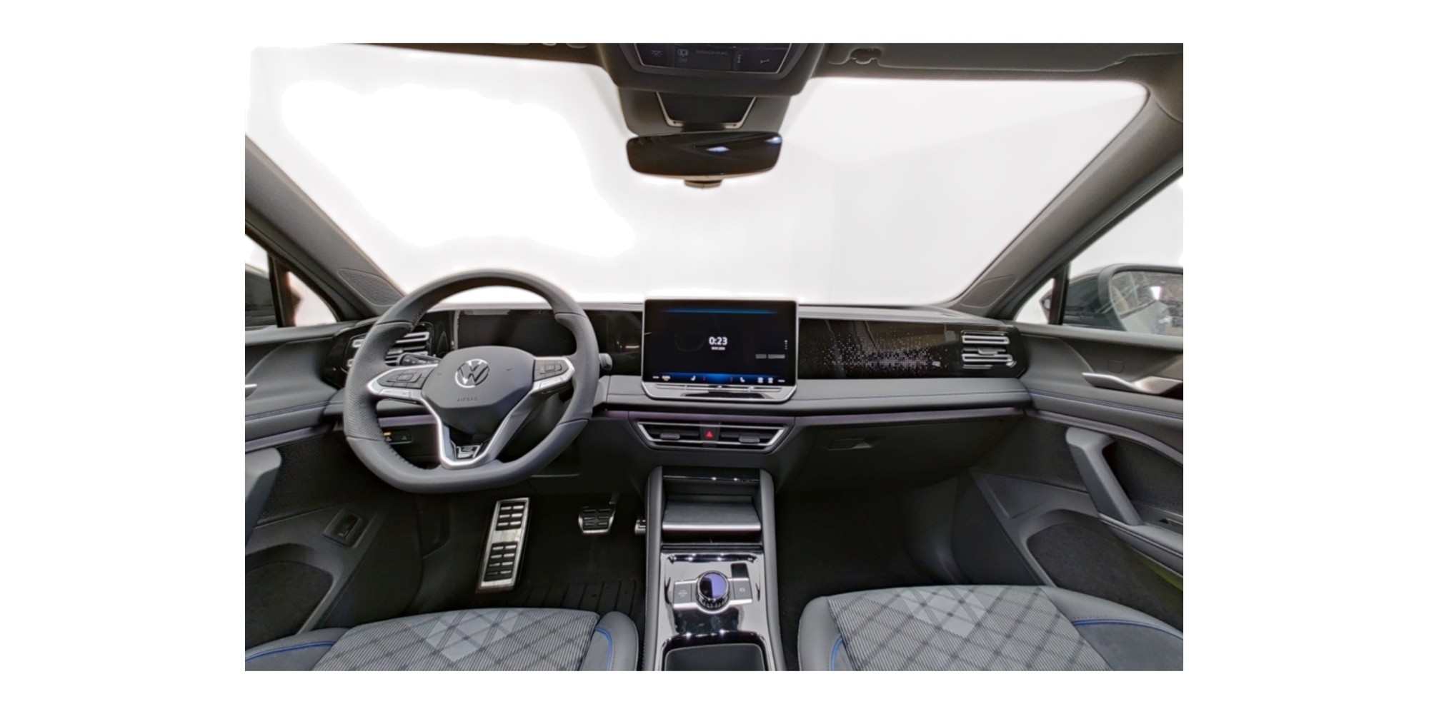 Volkswagen Tiguan R-Line 1.5 eTSI DSG | Modena Motors