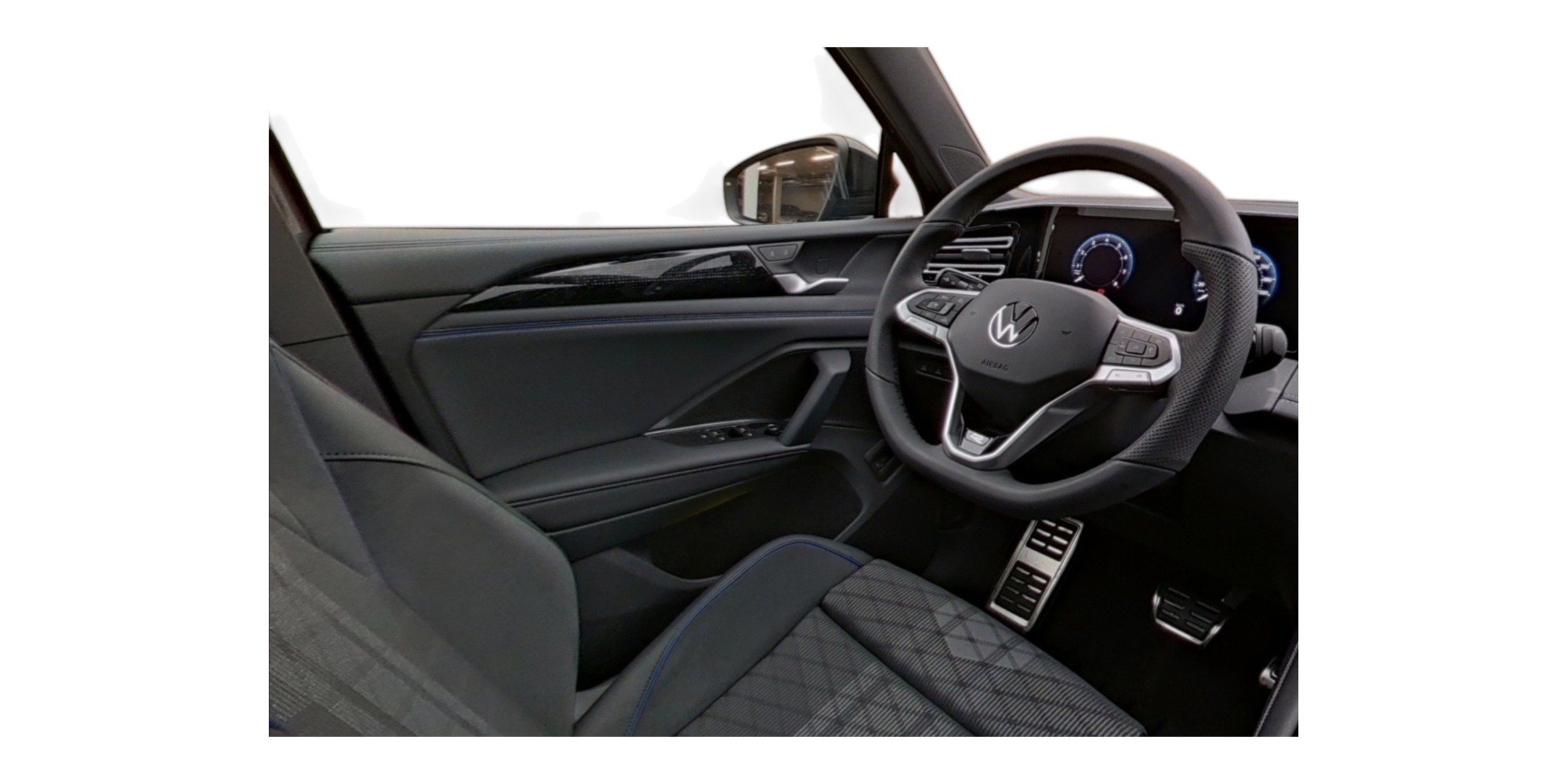 Volkswagen Tiguan R-Line 1.5 eTSI DSG | Dynamic SUV Style