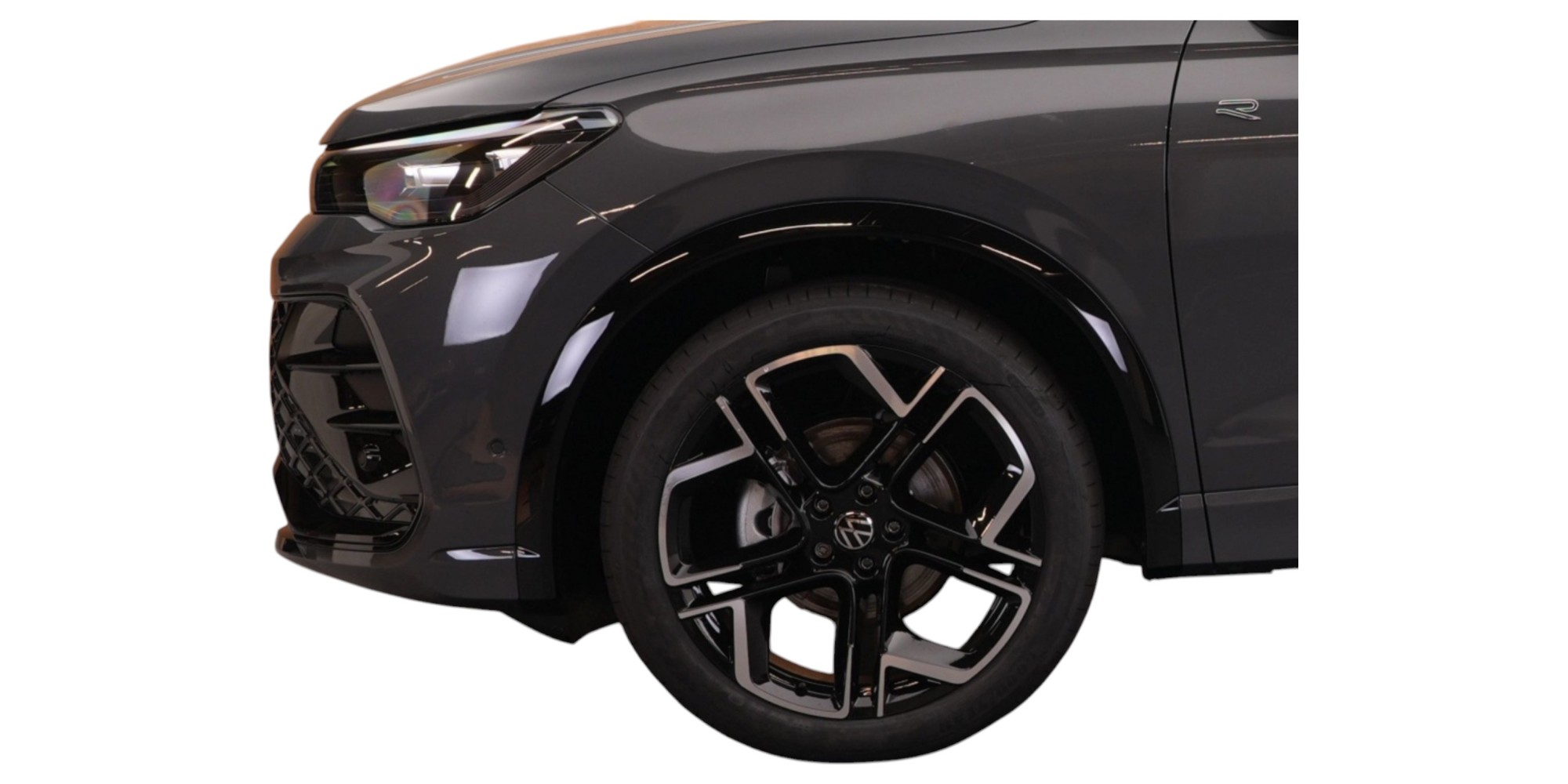 Volkswagen Tiguan R-Line 1.5 eTSI DSG | Dynamic SUV Style