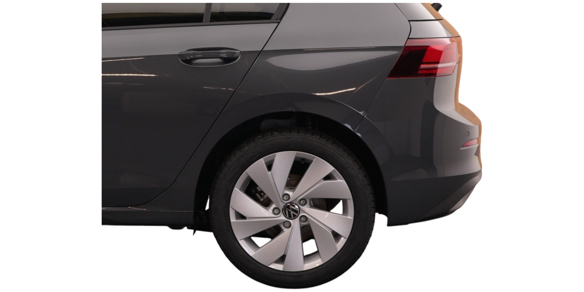 Volkswagen Golf R-Line | Hybrid Efficiency Hatchback