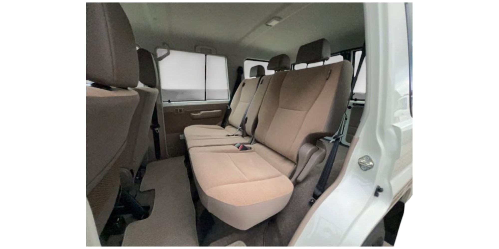 Toyota Land Cruiser 76 G-Grade 4x4 | Modena Motors