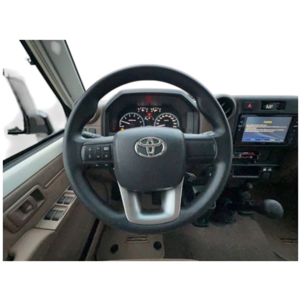 Toyota Land Cruiser 76 G-Grade 4x4 | Modena Motors