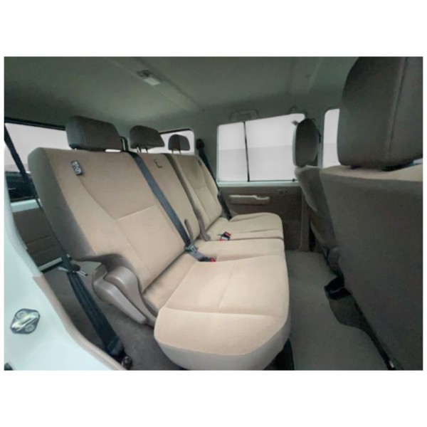 Toyota Land Cruiser 76 G-Grade 4x4 | Modena Motors