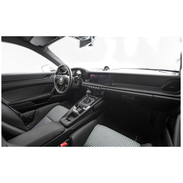 Porsche 911 992 GT3 Touring – Pure Driving Passion