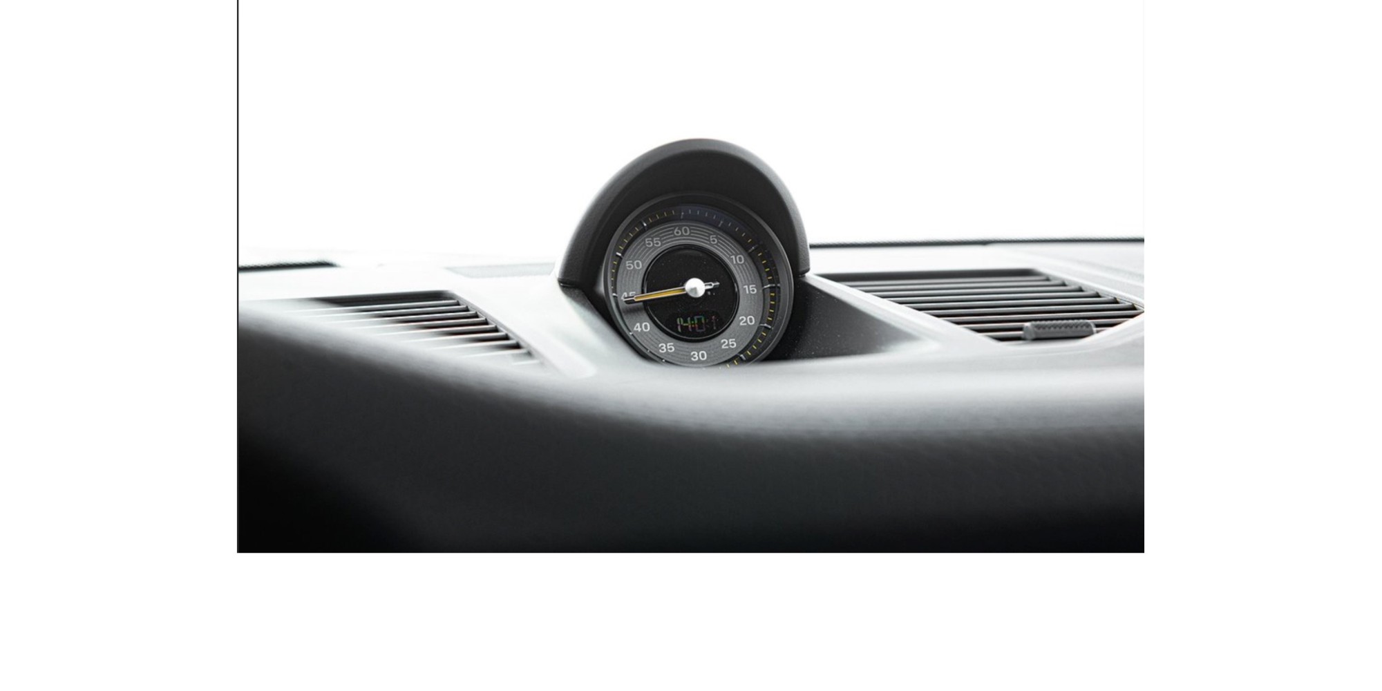 Porsche 911 992 GT3 Touring – Pure Driving Passion