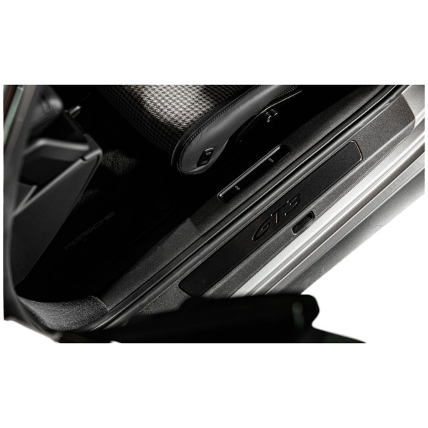 Porsche 911 992 GT3 Touring – Pure Driving Passion