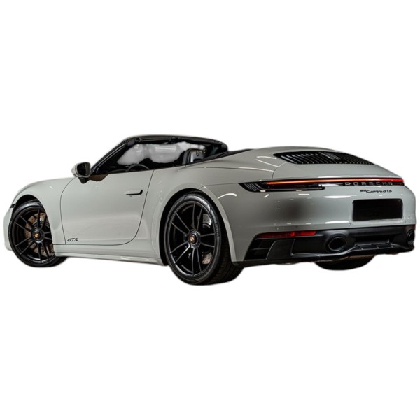 Porsche 911 992 GTS Cabrio – Potenza e Libertà di Guida