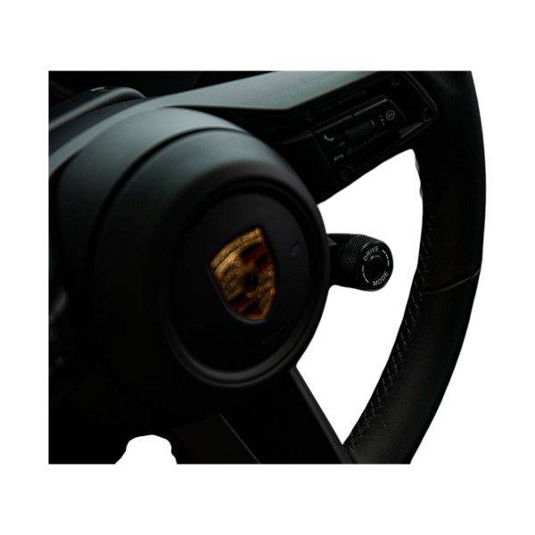 Porsche 911 992 GTS Cabrio – Potenza e Libertà di Guida