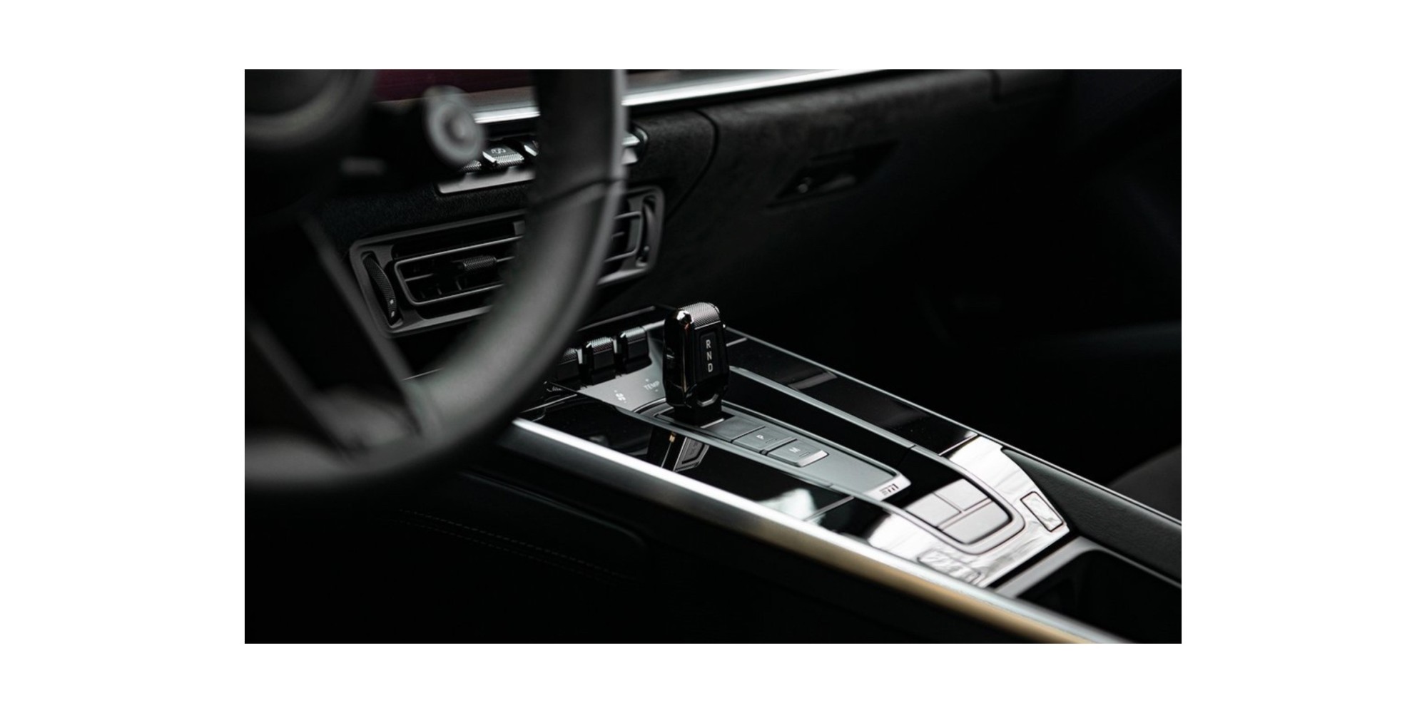 Porsche 911 992 GTS Cabrio – Potenza e Libertà di Guida