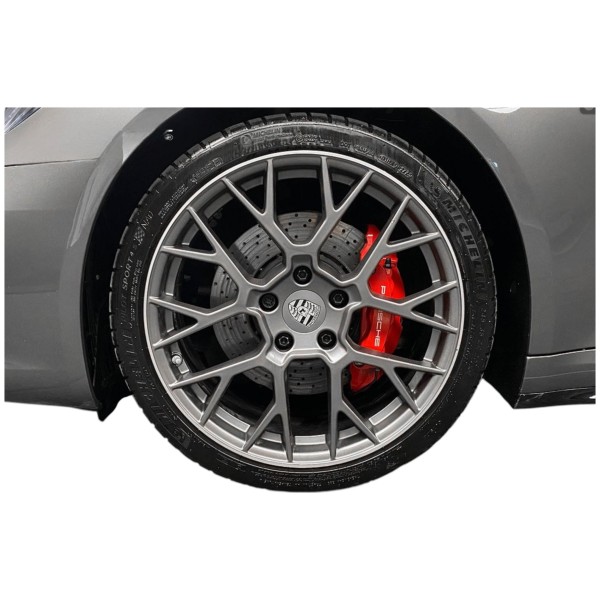 Porsche 911 992 4S – Performance & Precision