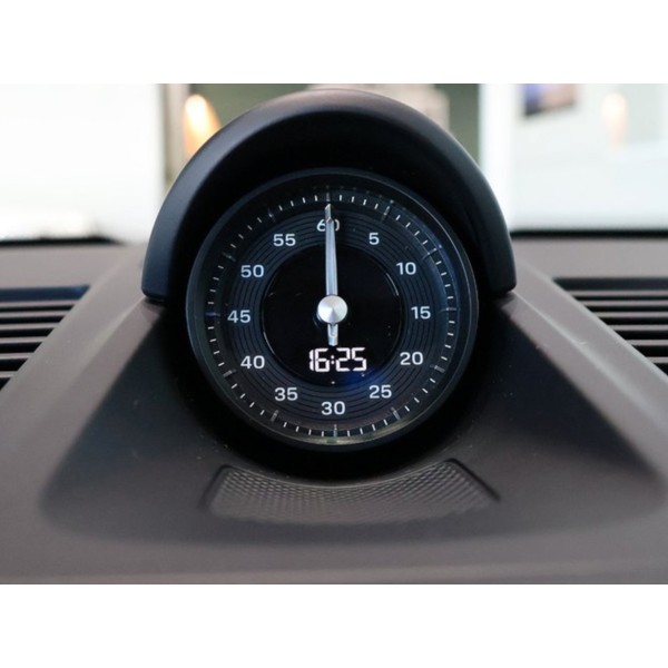 Porsche 911 992.2 Carrera - Iconic Sports Car | Modena Motors GMBH