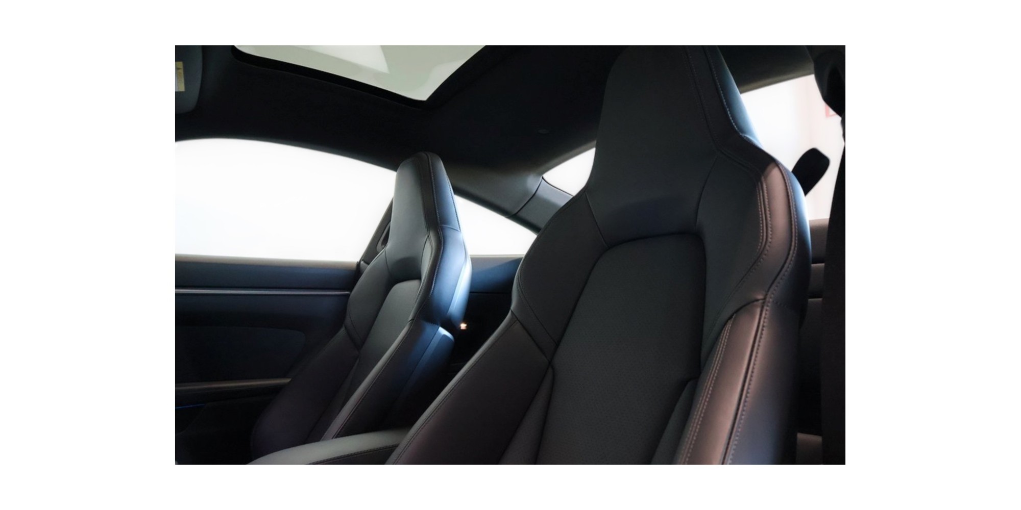 Porsche 911 992.2 Carrera - Iconic Sports Car | Modena Motors GMBH