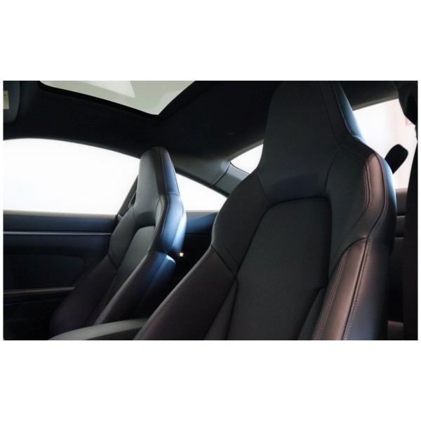 Porsche 911 992.2 Carrera - Iconic Sports Car | Modena Motors GMBH