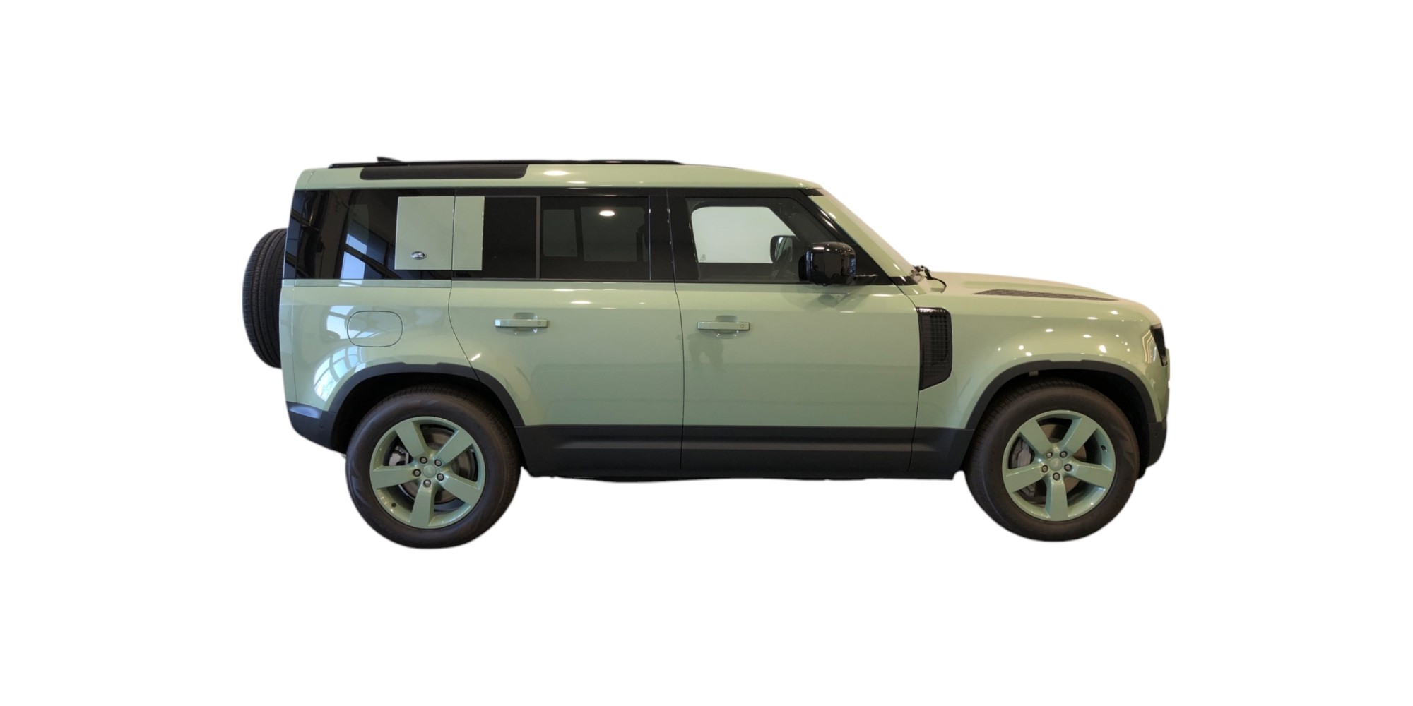 Land Rover Defender 110 PHEV 75th Edition: Ultimate Adventure