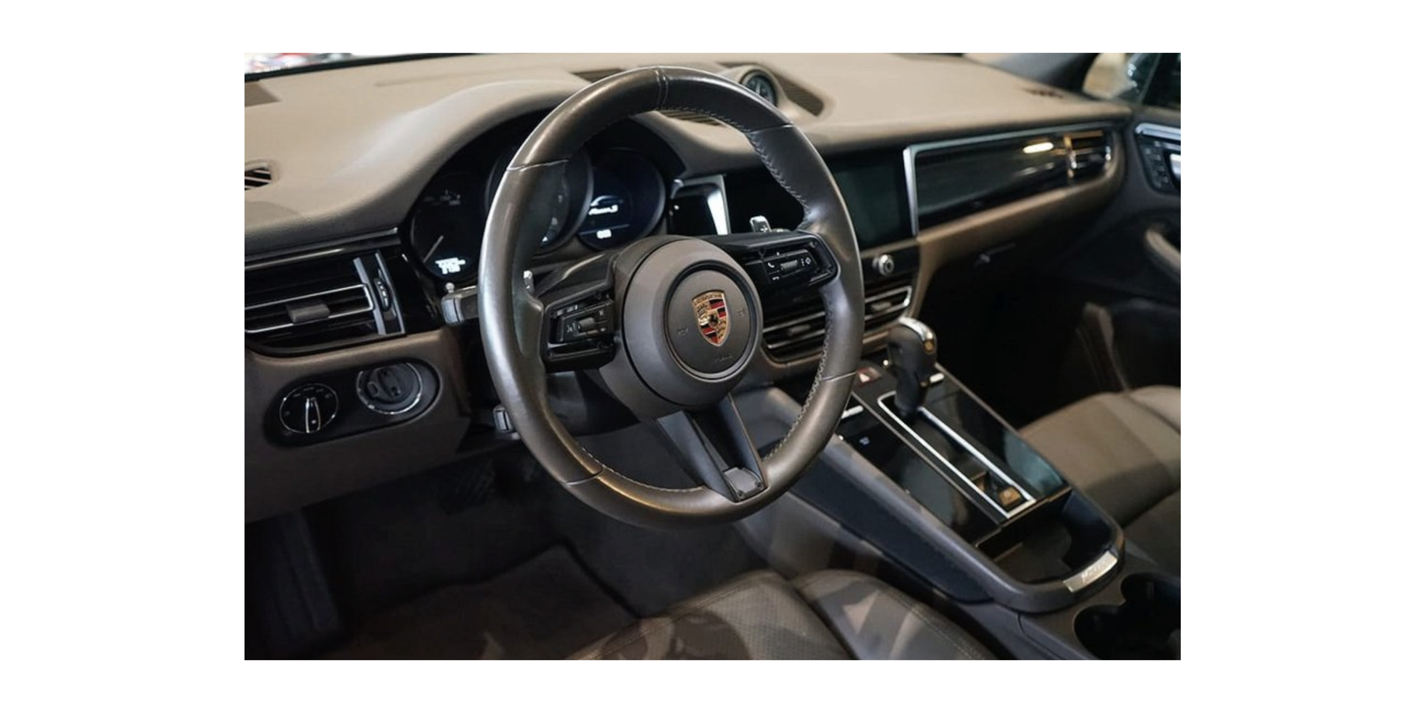 Porsche Macan S – Performance & Luxury Combined