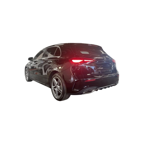 Mercedes-Benz A 250 e AMG – Plug-in Hybrid Power