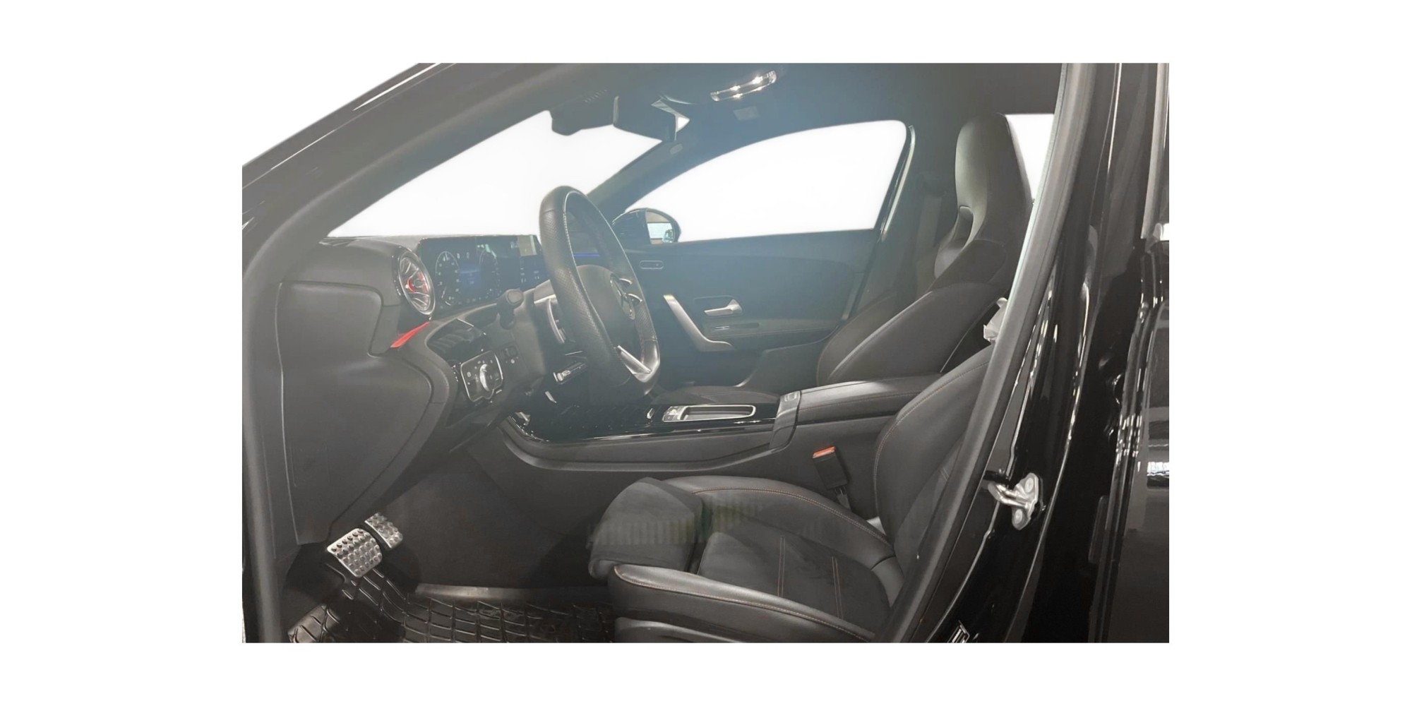 Mercedes-Benz A 250 e AMG – Plug-in Hybrid Power