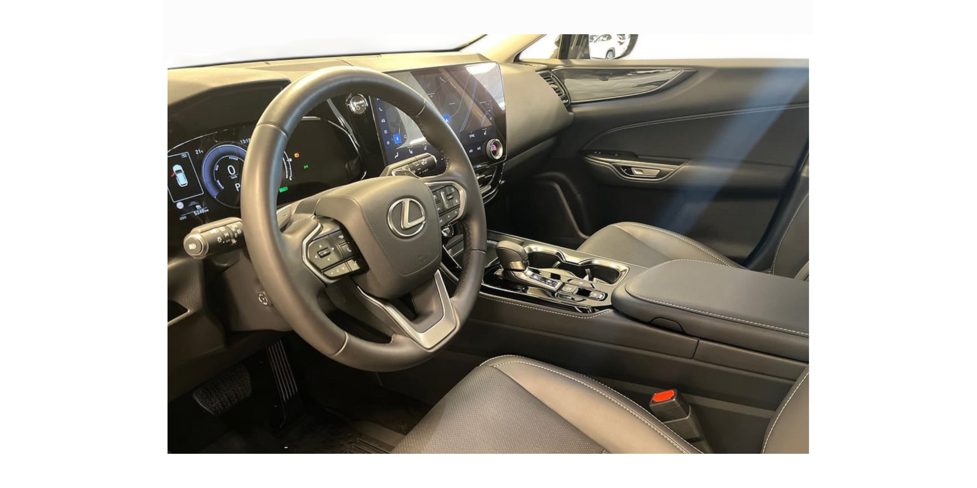 Lexus NX 350h Business – Hybrid Elegance for Professionals