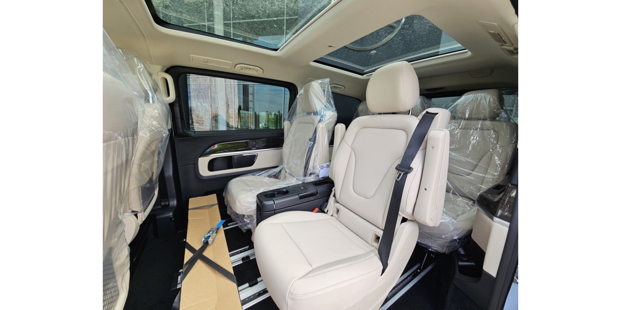 Mercedes-Benz EQV 300e | Spacious Electric Van