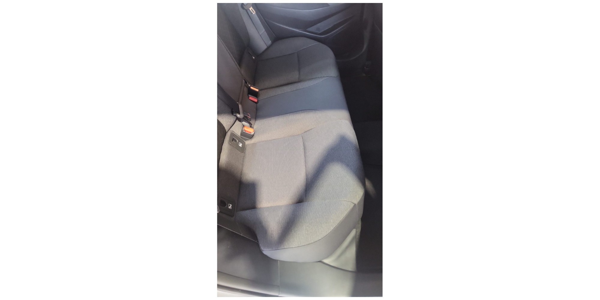 Toyota Corolla 1.8 Hybrid Eco HSD E-CVT Sedan