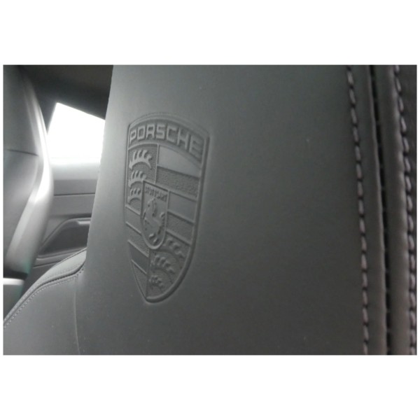 Porsche 911 992: Iconic Style and Performance