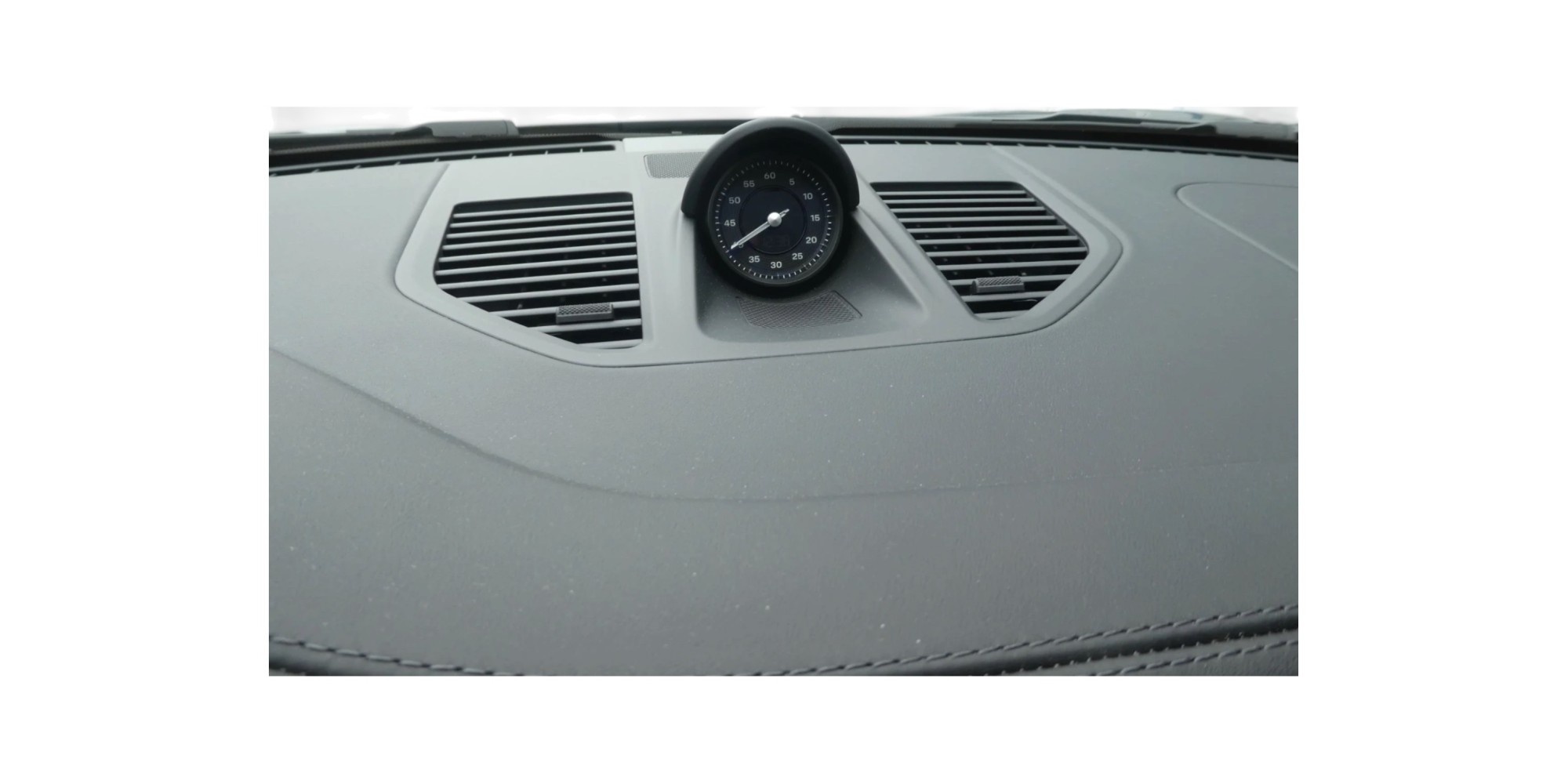 Porsche 911 992: Iconic Style and Performance