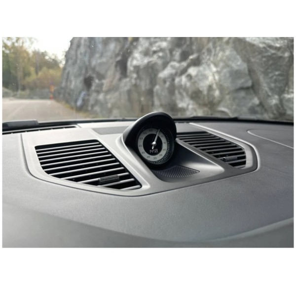 Porsche 911 992 Carrera 4 GTS – Power and Style | Buy Now