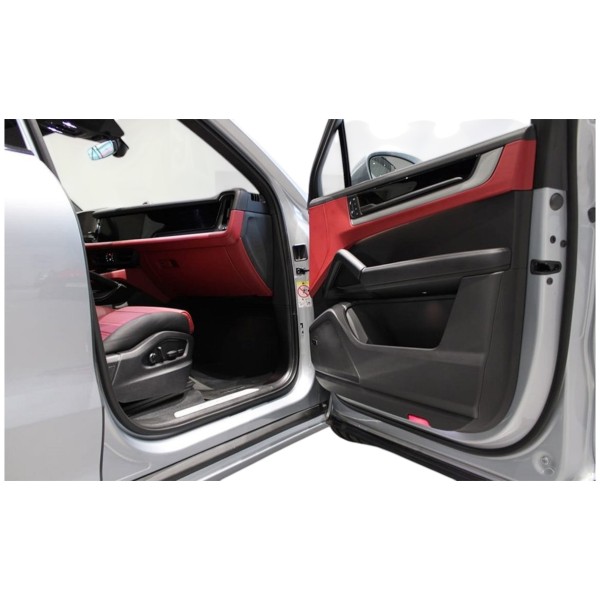 Porsche Cayenne E-Hybrid Luxury SUV – Modena Motors GmbH