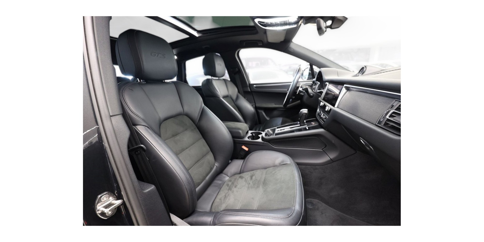 Porsche Macan GTS | High-Performance Luxury SUV