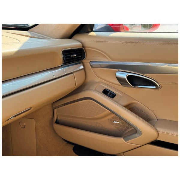 Porsche 911 992: Iconic Style and Performance