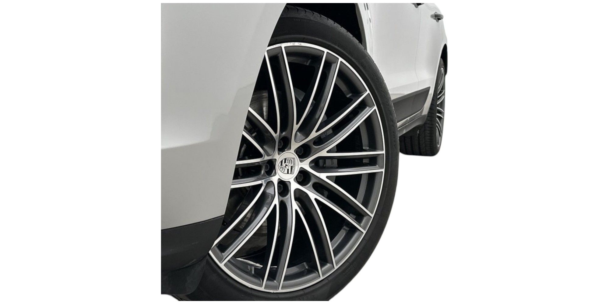 Porsche Macan S – Power & Elegance on Every Drive