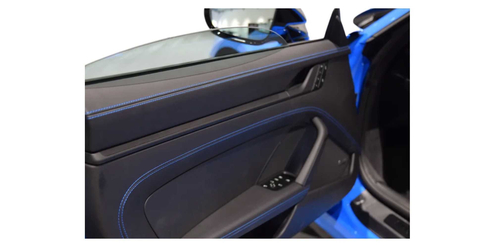 Porsche 911 992 4 GTS Cabrio | Open-Air Thrills