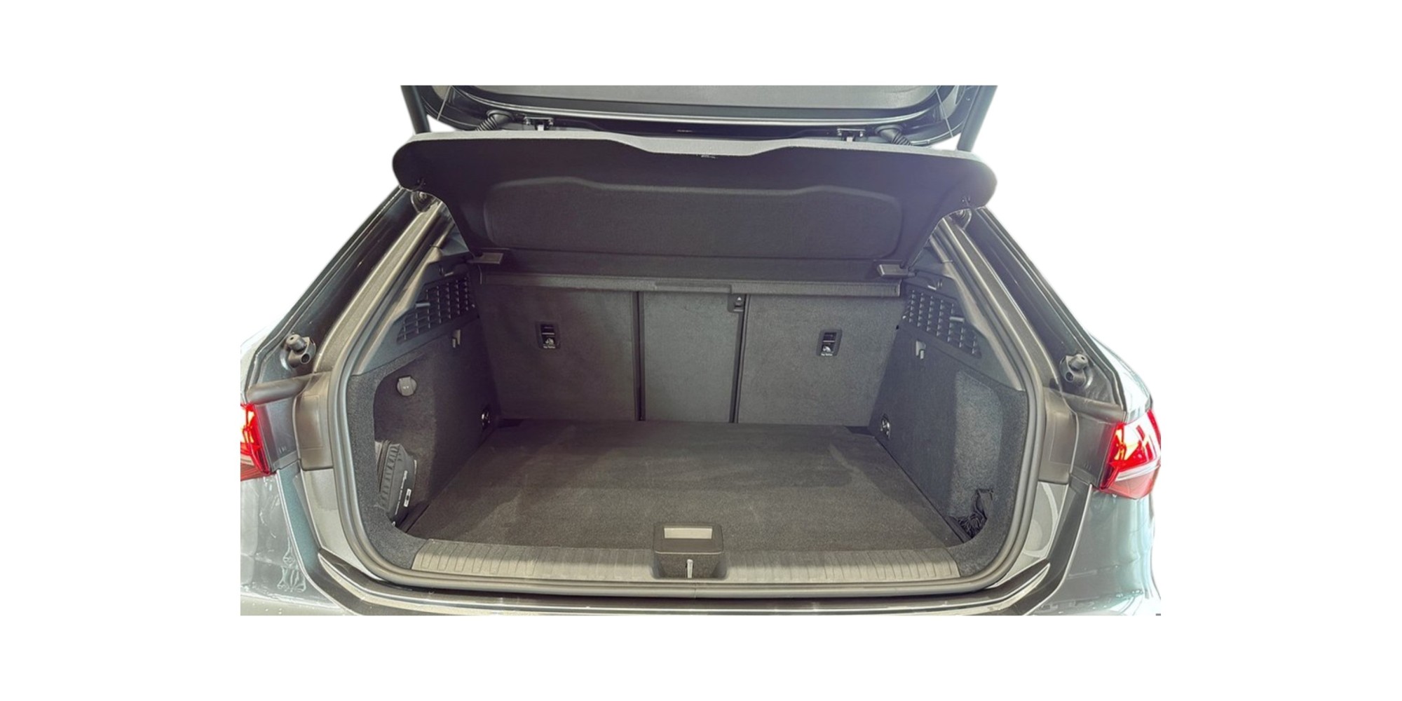 Audi RS 3 Sportback for Sale at Modena Motors GmbH