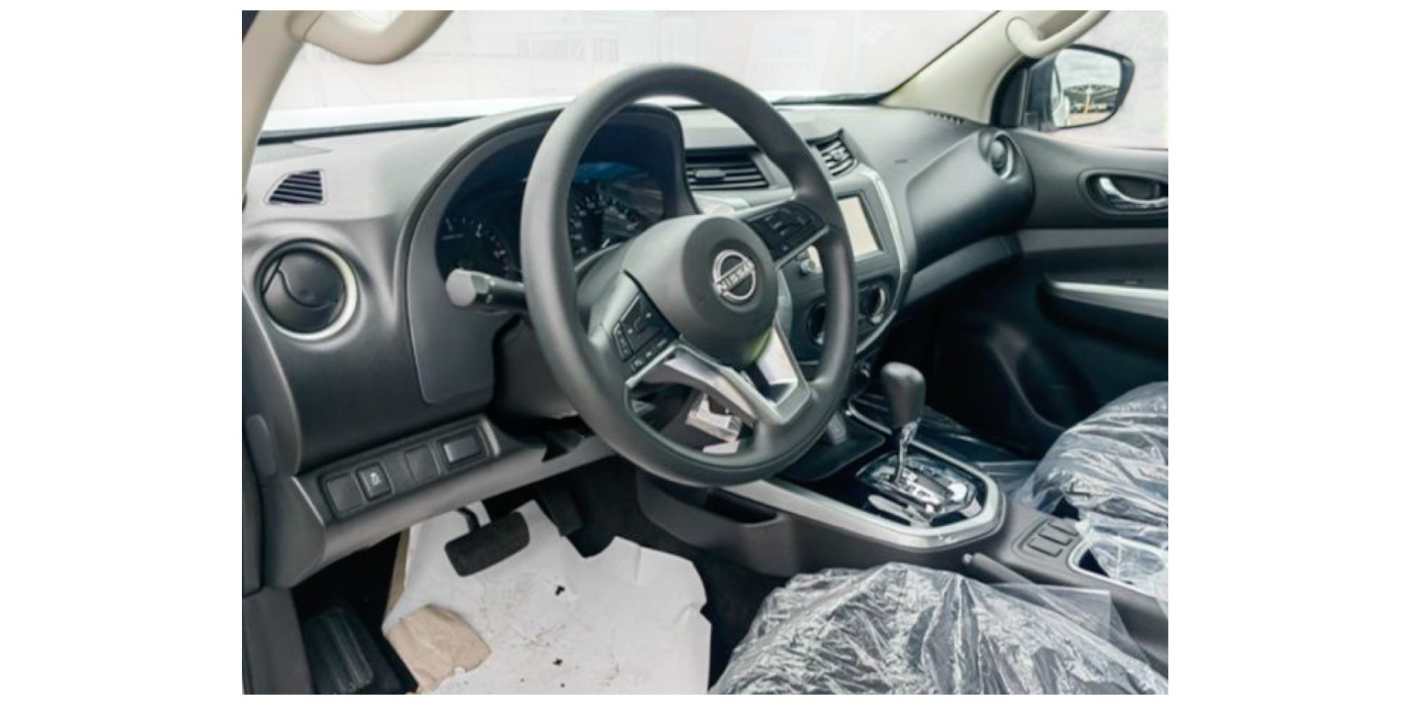 Nissan Navara Double Cab SE Plus