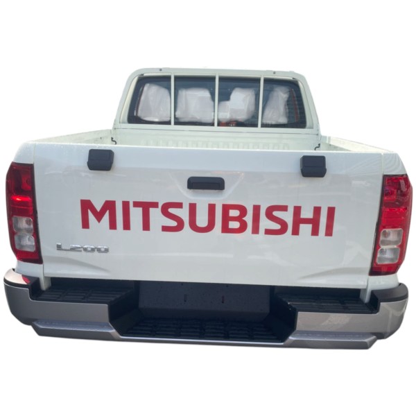 Mitsubishi L200 DC GL 4WD 2.4 Diesel Tough Pickup