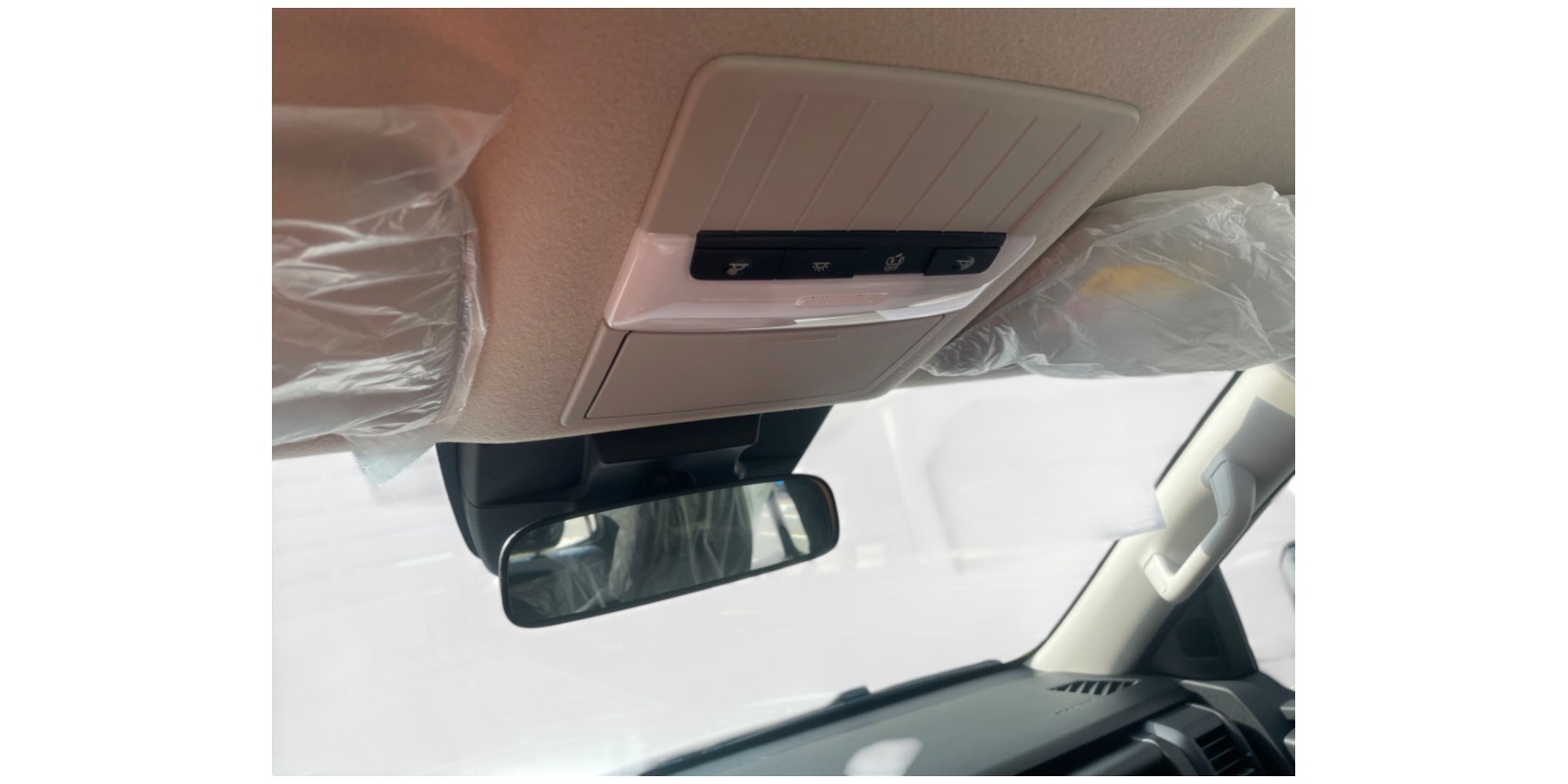 Mitsubishi L200 DC GL 4WD 2.4 Diesel Tough Pickup