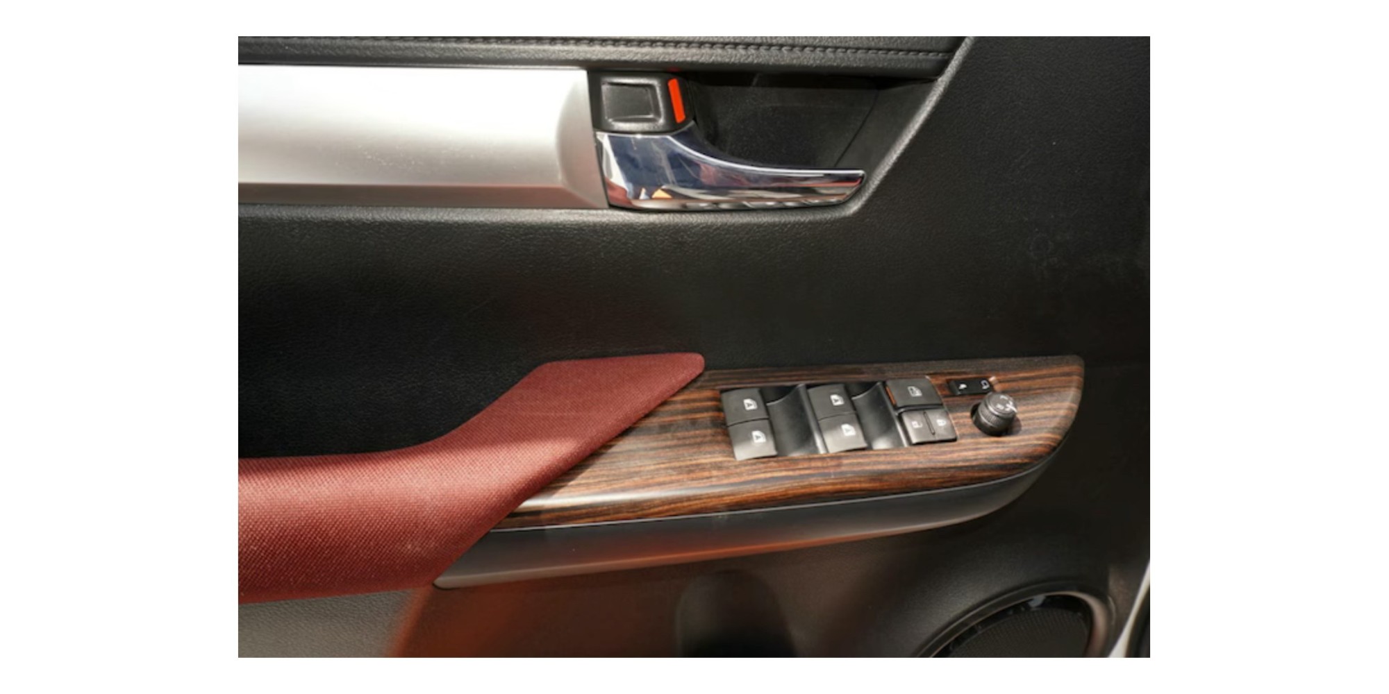 Toyota Hilux SR5 | Rugged and Reliable