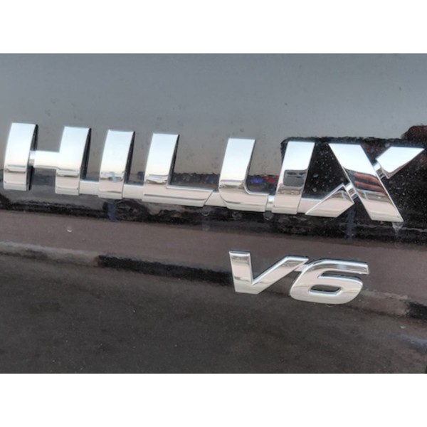 Toyota Hilux SR5 | Rugged and Reliable