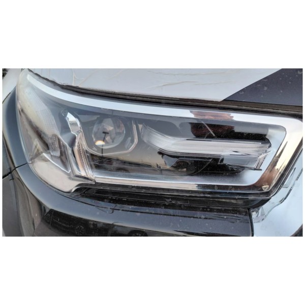 Toyota Hilux SR5 | Rugged and Reliable