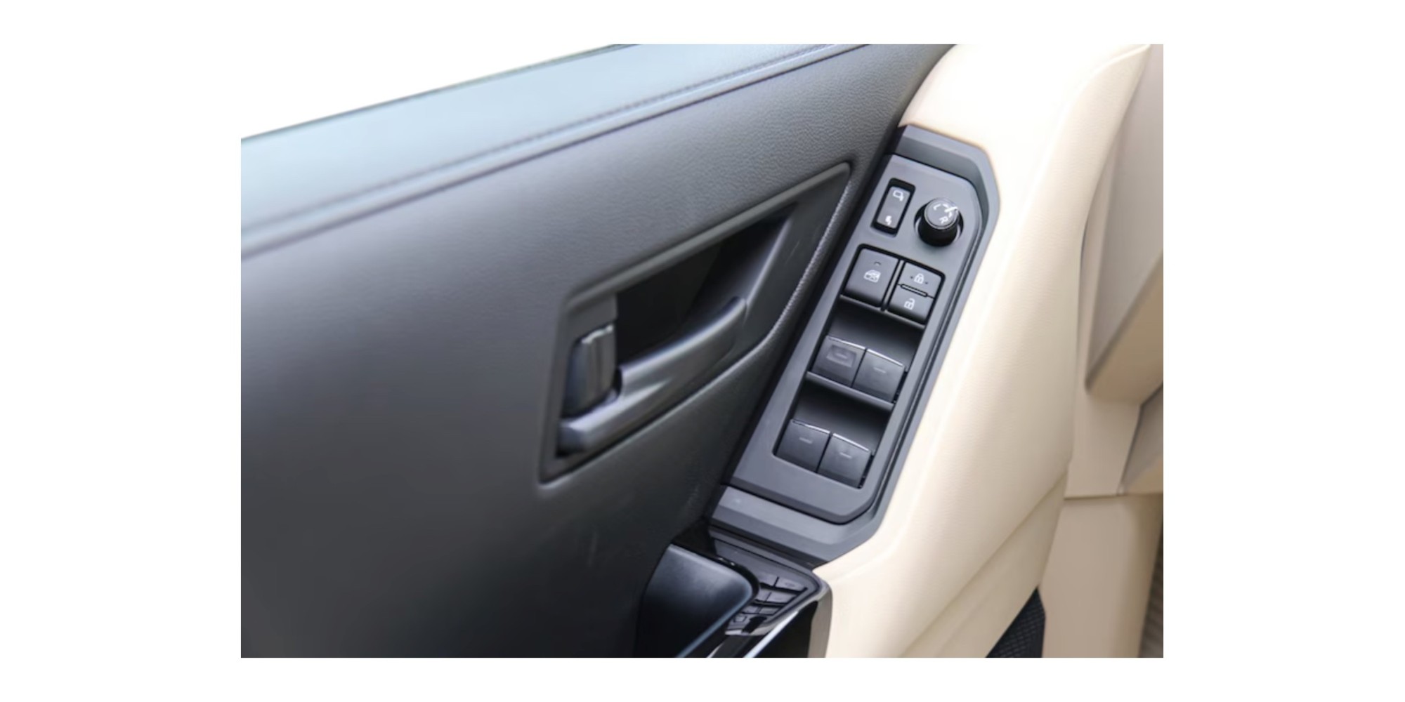 Toyota Land Cruiser GXR | Rugged and Reliable