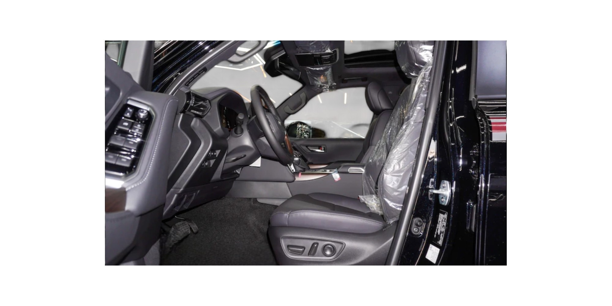 Toyota Land Cruiser GXR TOP | Rugged and Reliable