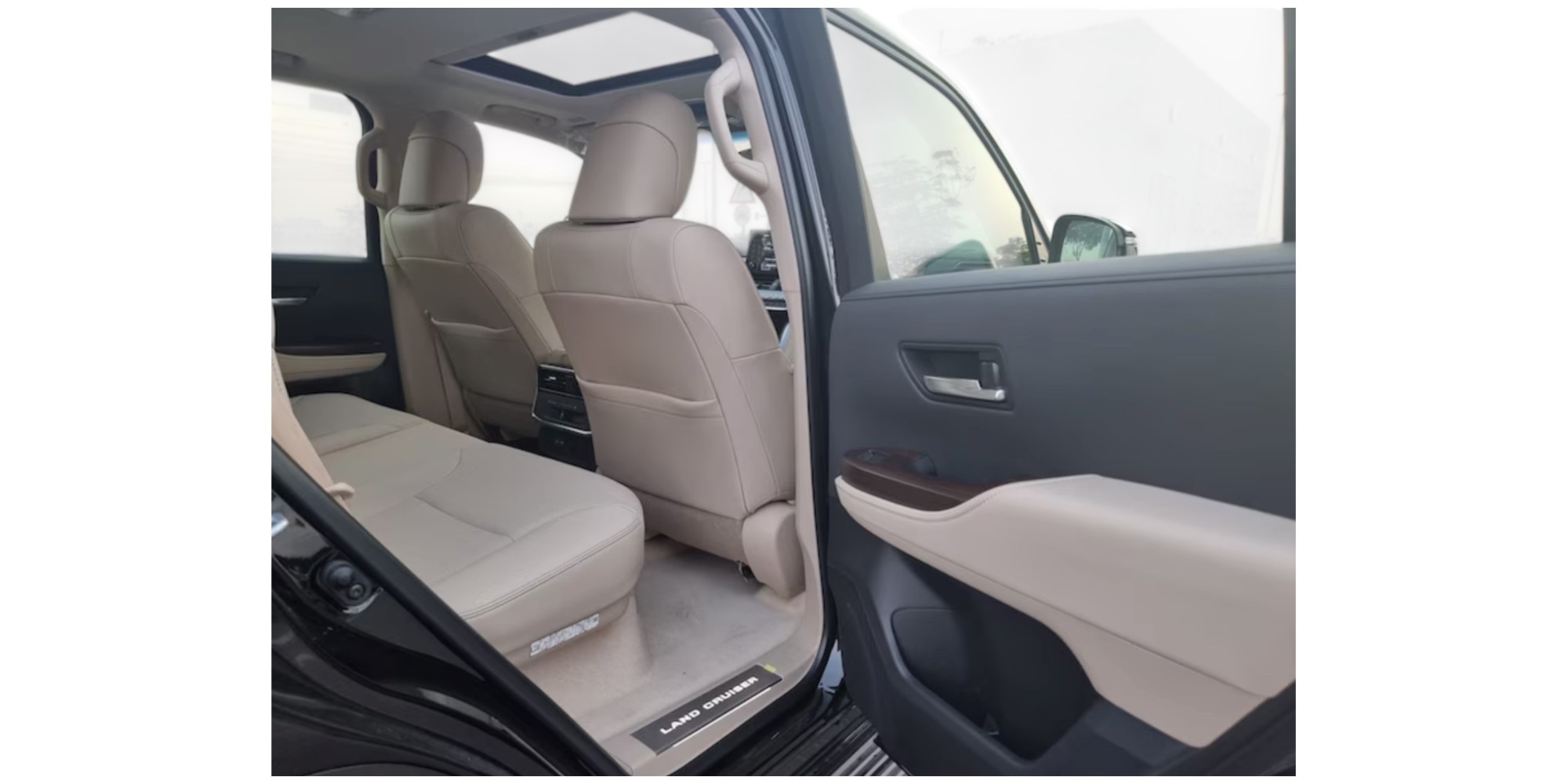 Toyota Land Cruiser GXR | Rugged and Reliable