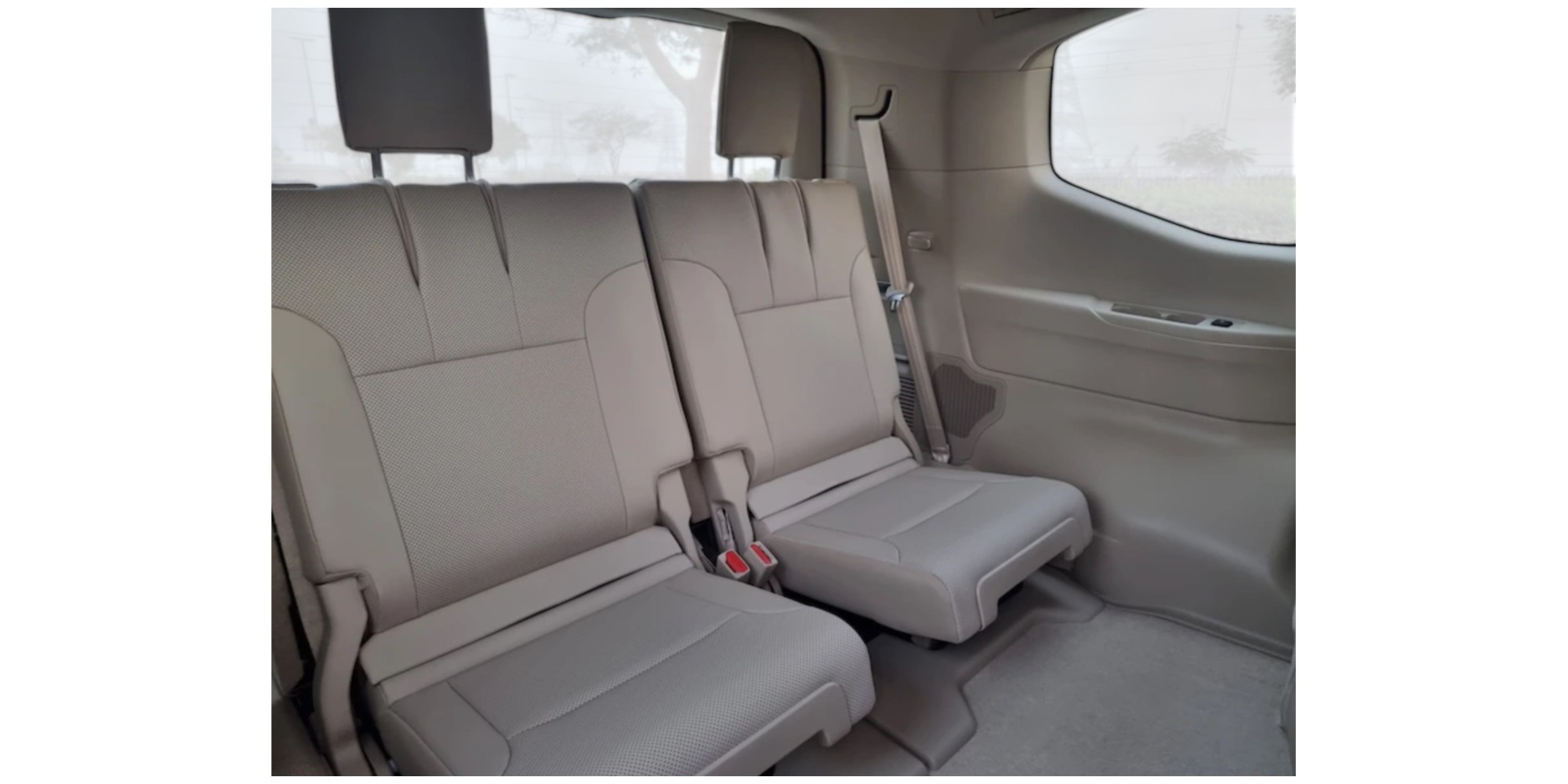 Toyota Land Cruiser GXR | Rugged and Reliable