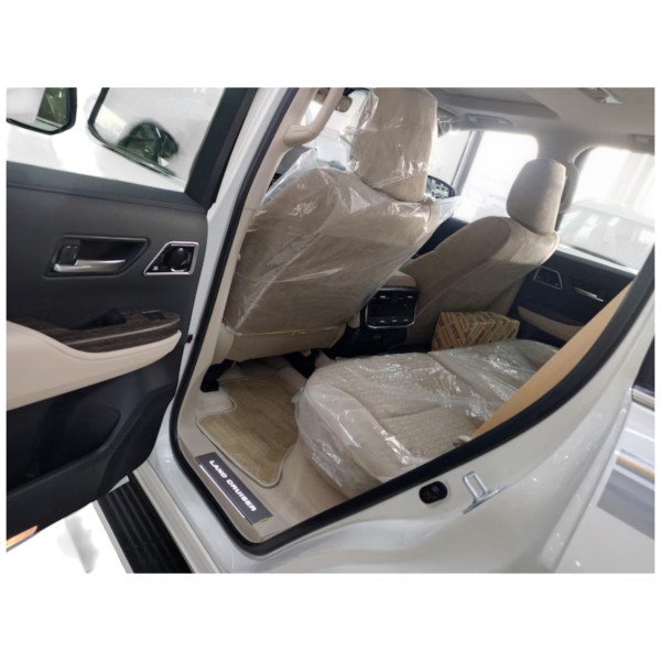 Toyota Land Cruiser VXR | Rugged and Reliable